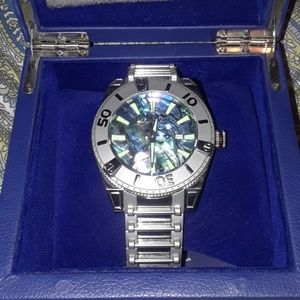 Aragon watch with marble finish